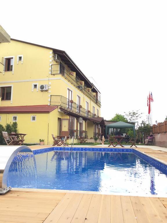 Flora Iznik Hotel & Suites Exterior photo