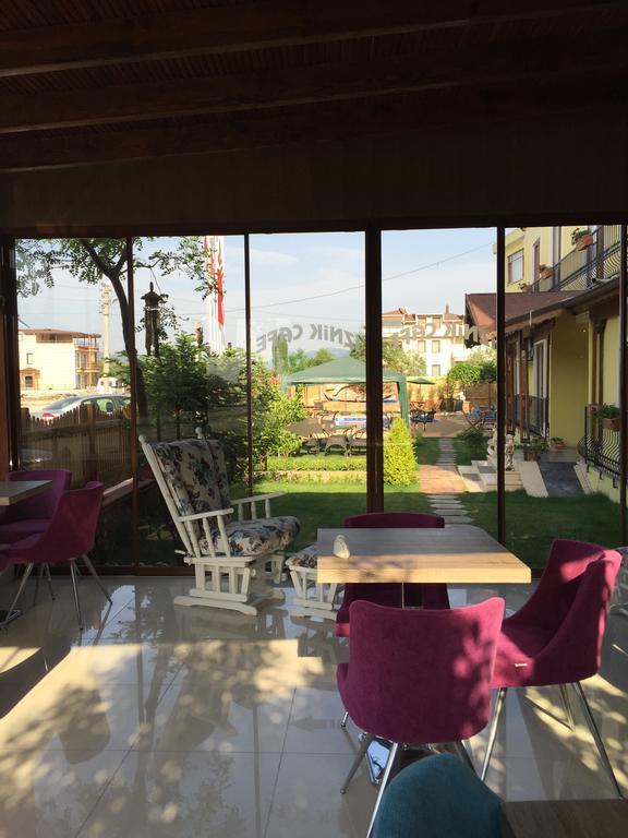 Flora Iznik Hotel & Suites Exterior photo