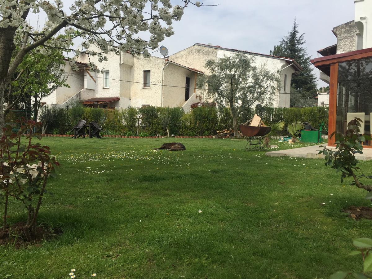 Flora Iznik Hotel & Suites Exterior photo